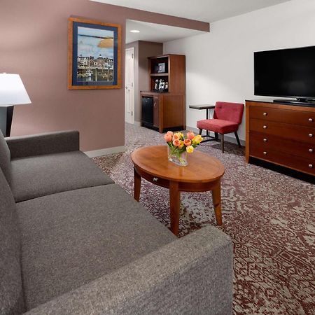 Hilton Garden Inn Milford Kültér fotó