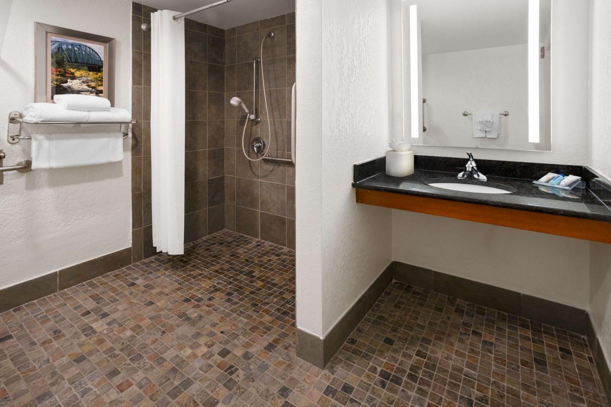 Hilton Garden Inn Milford Kültér fotó
